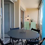 FREJUS PLAGE T1 26m2 avec balcon vue mer