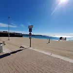 FREJUS PLAGE T1 26m2 avec balcon vue mer